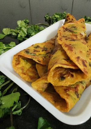 वेजीटेबल आटा चीला (Vegetable aata cheela recipe in hindi) रेसिपी मुख्य फोटो