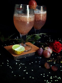 A picture of Grapes mocktail.