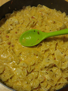 A picture of One Pot Creamy Salsa Chicken Pasta.