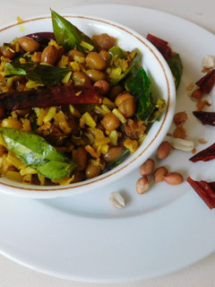 வேர்க்கடலை சுண்டல்(peanut sundal recipe in tamil) செய்முறை முக்கிய புகைப்படம்