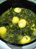 Gulai daun singkong, kacang hijau dan telur puyuh