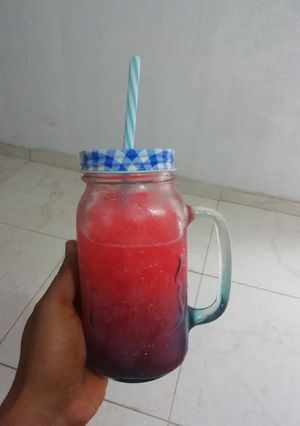 Una foto de Limonada de cereza granizada