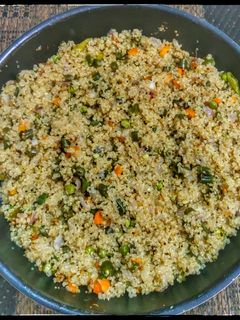 கீன்வா காய்கறிகள் உப்புமா(quinoa veg upma recipe in tamil) செய்முறை முக்கிய புகைப்படம்