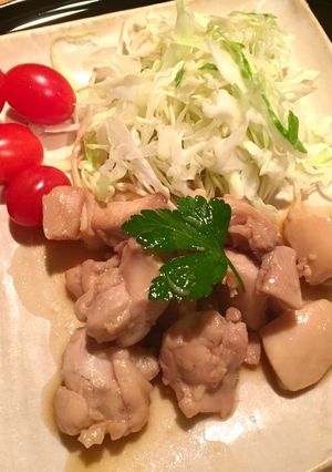 A picture of Teriyaki Chicken 照り焼きチキン.