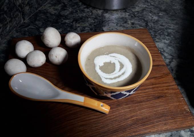 Simple Way to Prepare Ultimate Mushroom soup