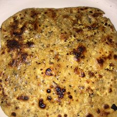 A picture of Papad ka paratha.