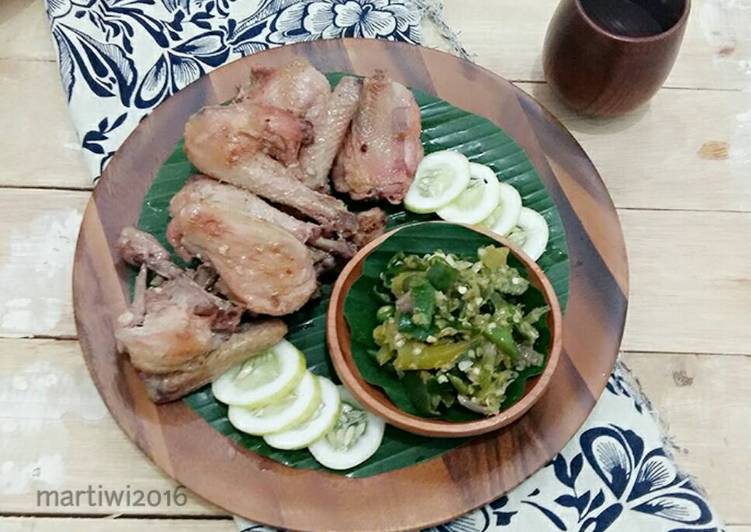 Resep Ayam Pop - Sambal Cabe Ijo, Enak Banget