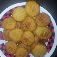 Eggless Fried Biscuits A picture of Eggless Fried Biscuits.