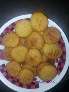 A picture of Eggless Fried Biscuits.