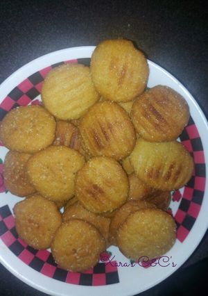 A picture of Eggless Fried Biscuits.