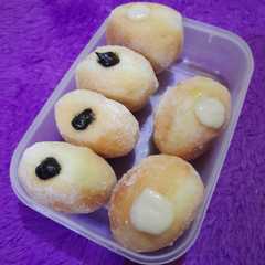 รูปของ Bomboloni isi durian & coklat lumer