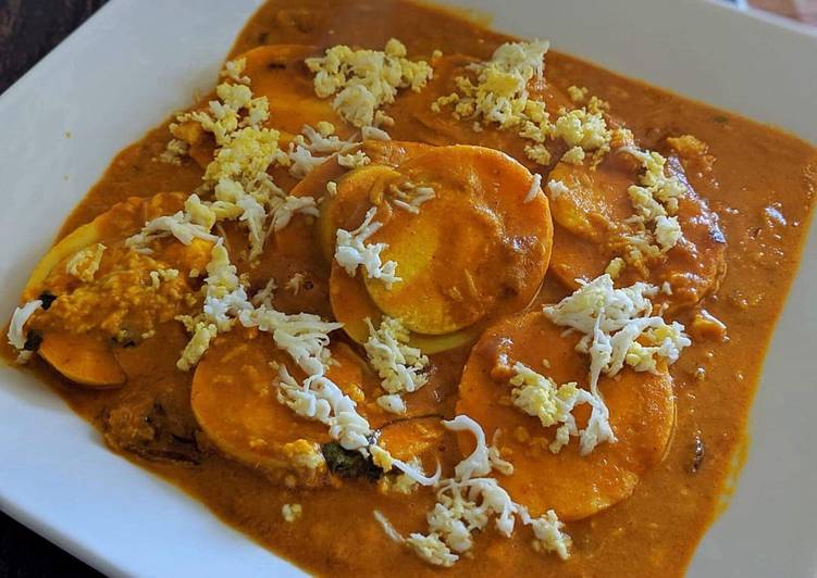 Recipe: Eating on a Dime Egg lababdar