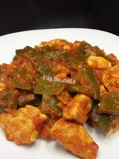 Una foto de Pechuga de pollo con judías (bajocas)
