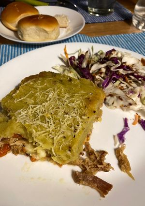 Una foto de Pastel de batata y bondiola (a la parrilla) desmechada