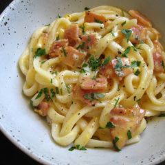 A picture of Udon Carbonara.
