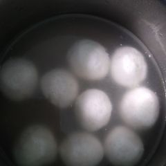 A picture of Spoongy rasgulla at home.