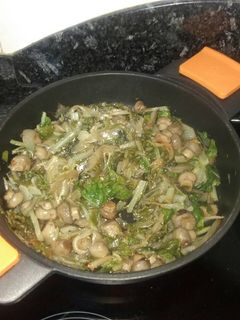 Una foto de Acelgas con champiñones