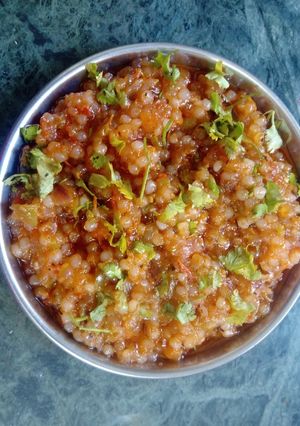साबूदाने की खिचड़ी (Sabudane ki khichdi recipe in Hindi) रेसिपी मुख्य फोटो