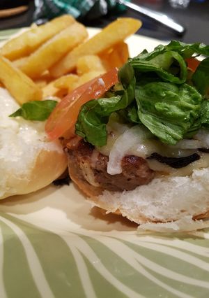 A picture of 1st go homemade burger.