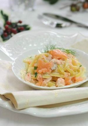 Foto di Tagliolini al salmone e besciamella