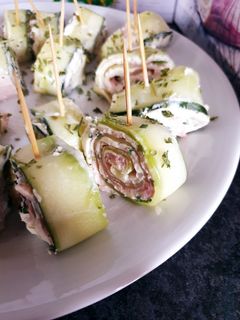 Une photo de Rouleaux de concombre au jambon 😋 #tablierdor2023