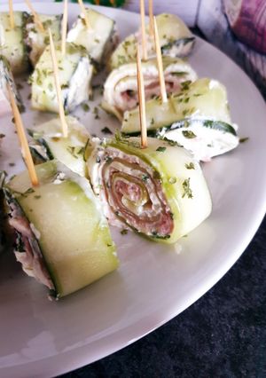 Une photo de Rouleaux de concombre au jambon 😋 #tablierdor2023