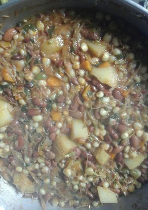 A picture of Githeri with vagetables #localfoodcontest_mombasa.