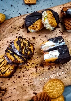 A picture of Ice Cream Cookie Sandwiches.