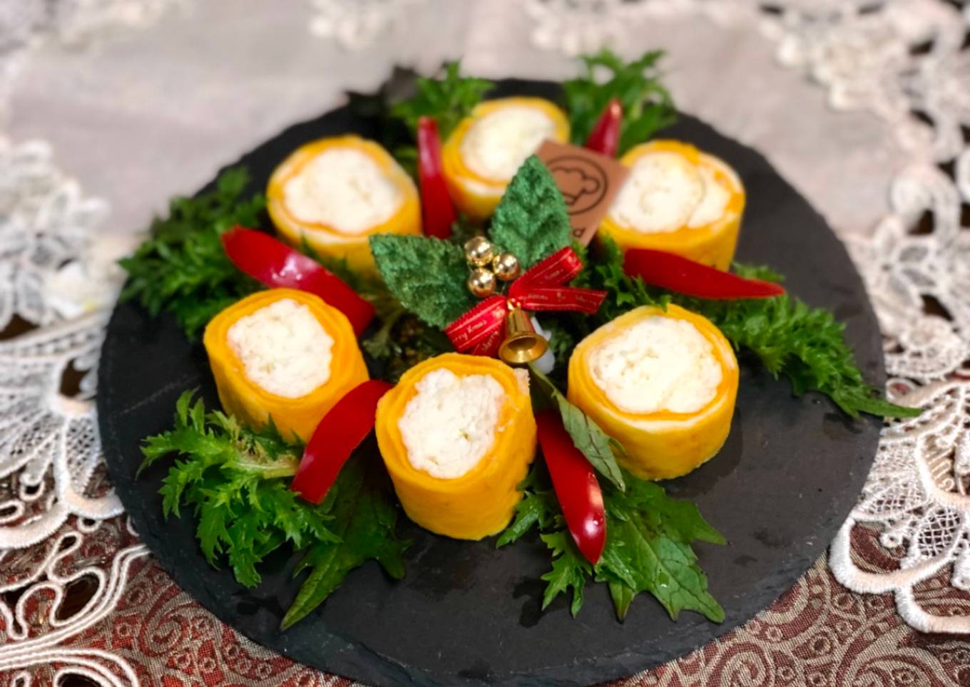 Japanese White and Yellow Egg Roll