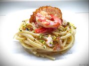 Una foto di pasta con lardo