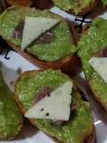 Canapés de pan tostado