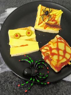 Una foto de Tostadas tenebrosas