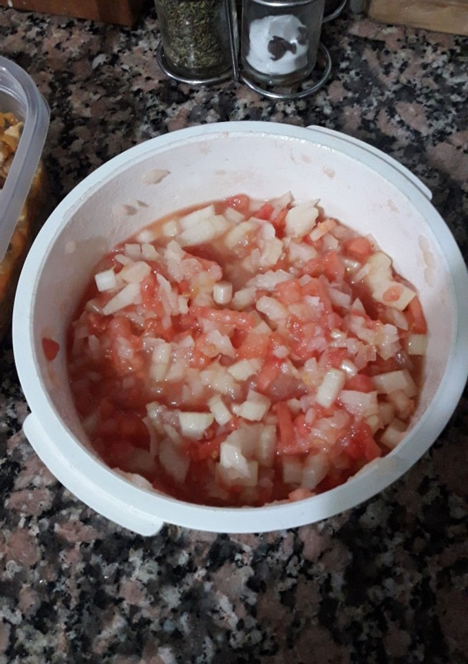 Una foto de Salsa criolla para acompañar unas ricas empanadas