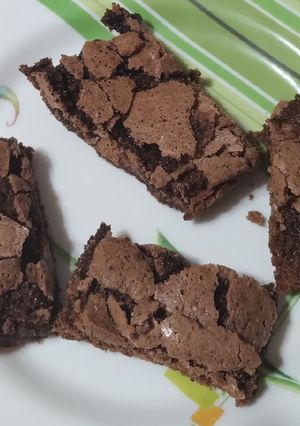 Una foto de Brownie crocante y húmedo