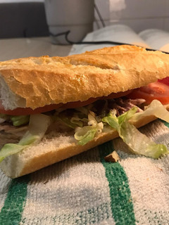 Una foto de Bocata de Caballa especial