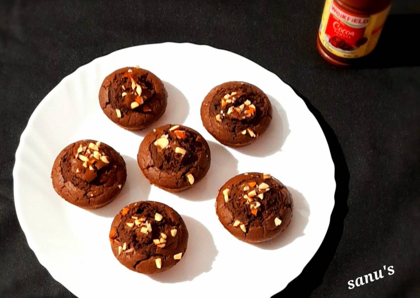 Choco Biscuit Cupcakes