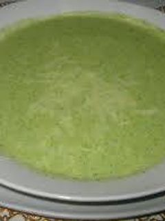 Una foto de Crema ligera de brócoli