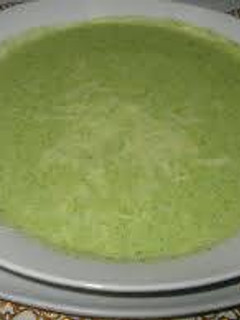 Una foto de Crema ligera de brócoli