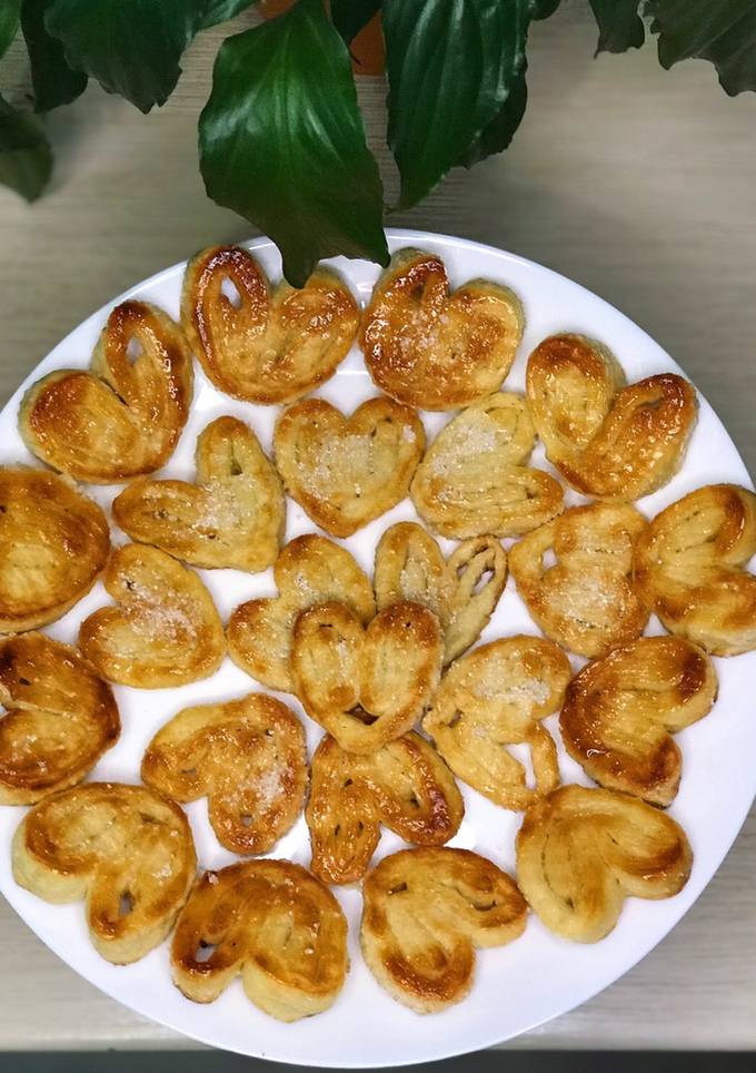 Печенье "Ушки" из слоёного теста
