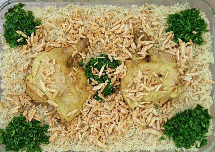 فتة دجاج على الطريقة الحموية كتير طيبة وشهية :🍗🍗🍗🍗
