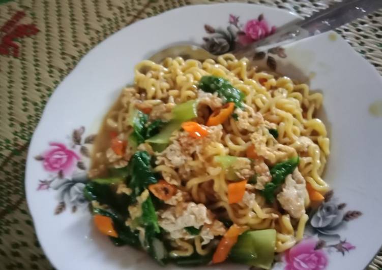 Mie nyemek (mie kriting / mie bakso) PEDES