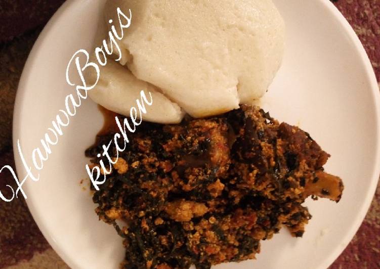 Recipe of Speedy Semovita with egusi and water leaf soup | This is Recipe So Deilicios You Must Try Now !!