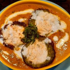 A picture of Palak-paneer kofte.
