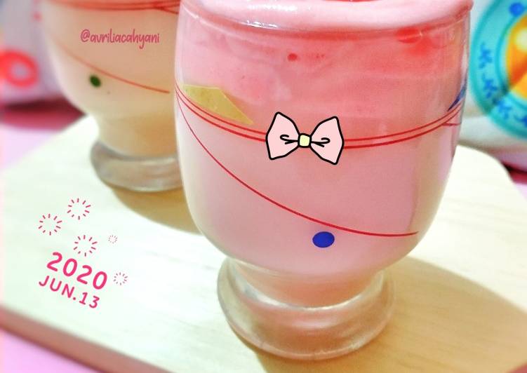 Strawberry Milk Cream