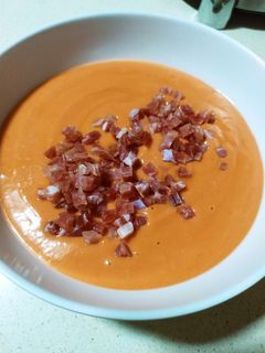 Una foto de Salmorejo en Monsieur Cuisine Connect