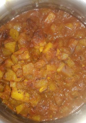 A picture of Potato and yam curry.