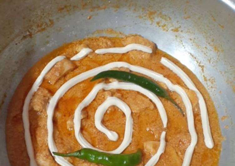 Recipe of Tastefully Chicken malai boti in karahi