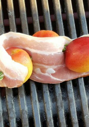 Une photo de Brochette abricot-lard-romarin