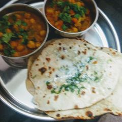 A picture of Butter Tandoori.