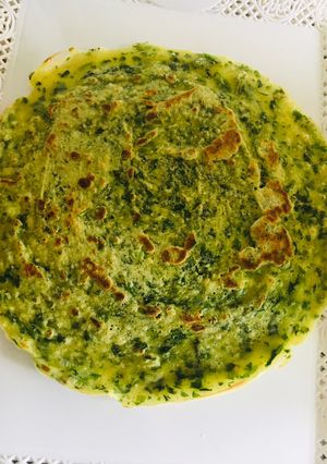 Una foto de PANQUEQUES DE ESPINACA Y APIO 😉🤗🤩😋👏